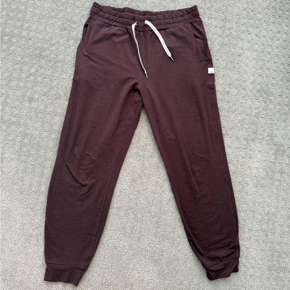Vuori Performance Joggers (brown/burgundy)